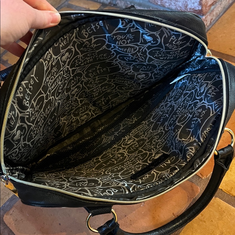 Betsey Johnson floral butterfly laptop bag - Picture 4 of 6